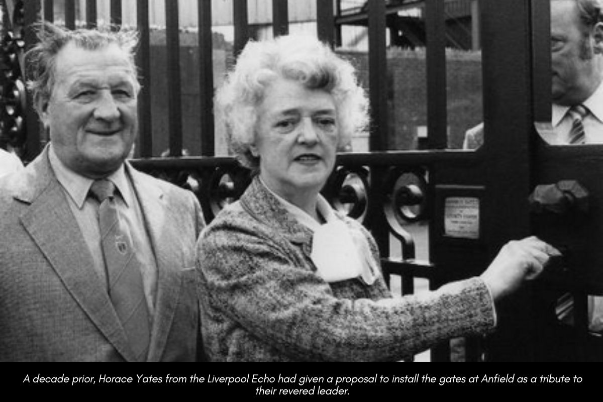 Shankly Gates: Memorial Gates Dedicated to Bill Shankly at Anfield in ...