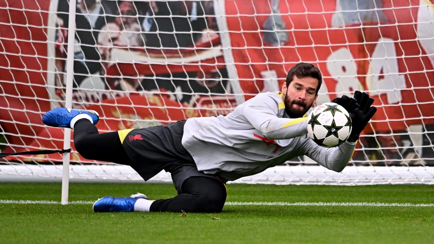 Girona vs Liverpool-alisson-becker