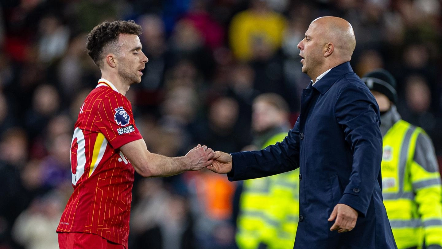 Diogo Jota and Arne Slot