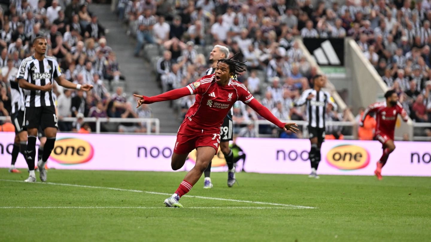 Rio Ngumoha last minute goal vs Newcastle