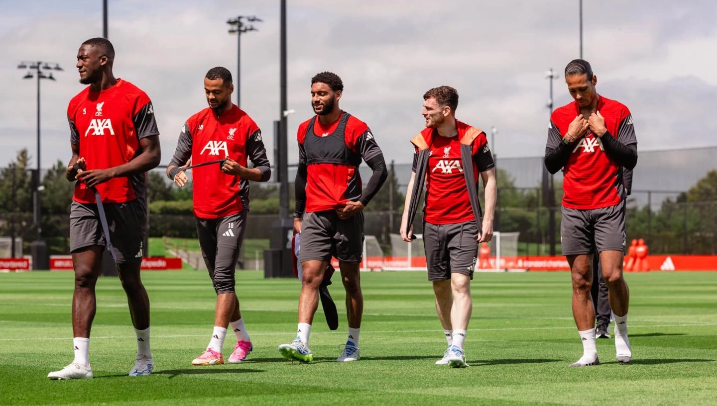 Liverpool vs Brentford Team News